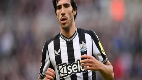 楊政宣布退役，陪伴女友家人，篮球生涯画上句点