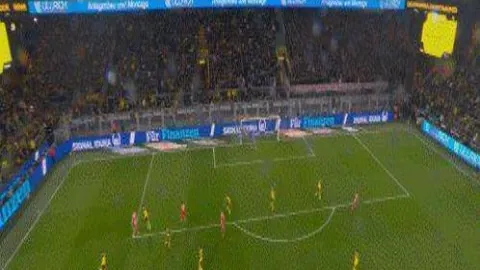 曼城惊险领跑西汉姆联，半场2-0领先，哈兰德梅开二度，赖因德斯助力佳绩！